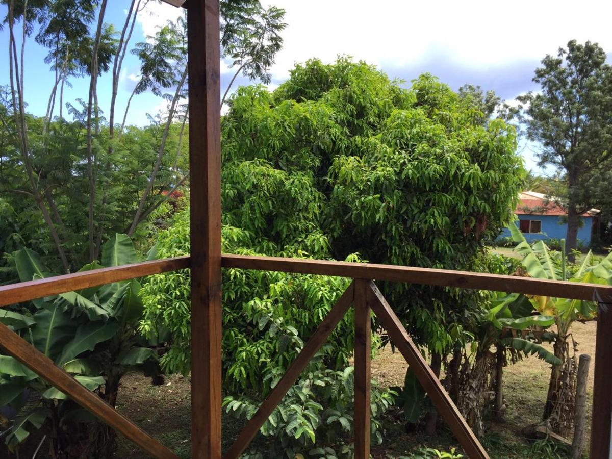 Hostal Marari Hanga Roa Exterior photo